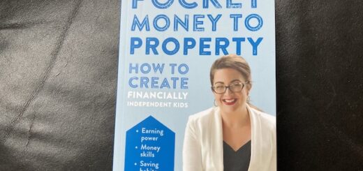 My review of Pocket Money to Property by Hannah McQueen, front cover